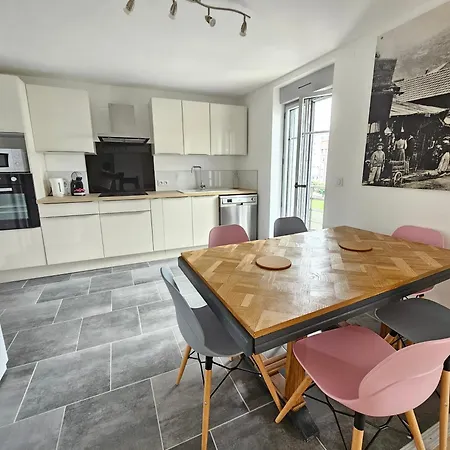 Le Charme Du Sanctuaire 8 Couchages 400m De La Grotte