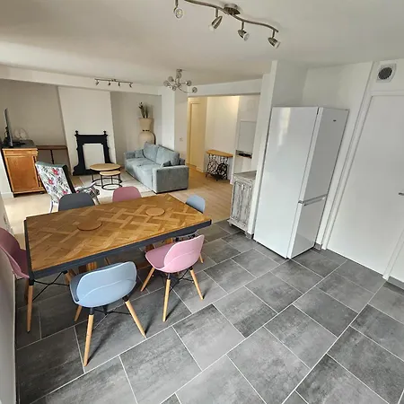 Apartmán Le Charme Du Sanctuaire 8 Couchages 400m De La Grotte *