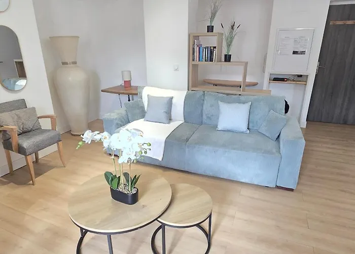 Le Charme Du Sanctuaire 8 Couchages 400m De La Grotte *