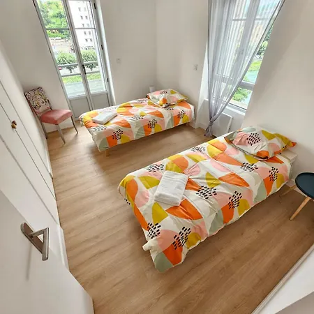 Le Charme Du Sanctuaire 8 Couchages 400m De La Grotte