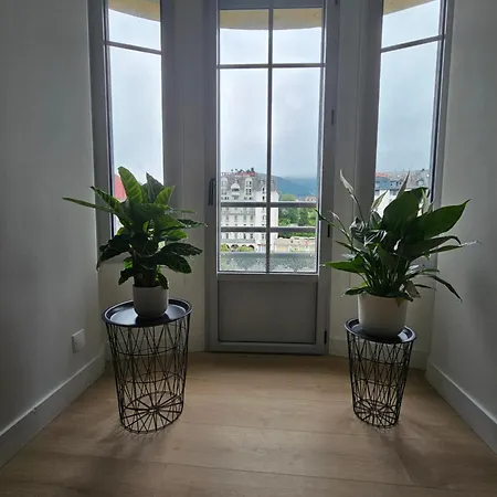 Apartament Le Charme Du Sanctuaire 8 Couchages 400m De La Grotte *