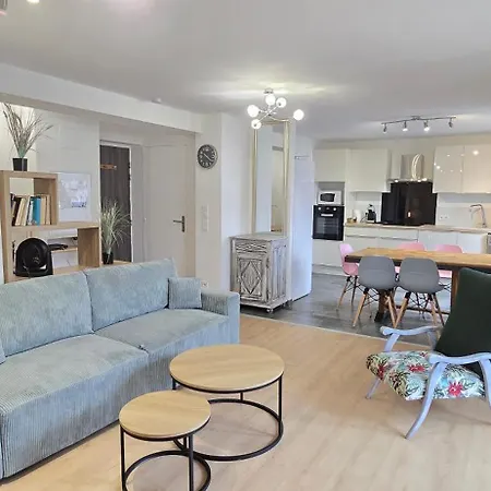 Lejlighed Le Charme Du Sanctuaire 8 Couchages 400m De La Grotte