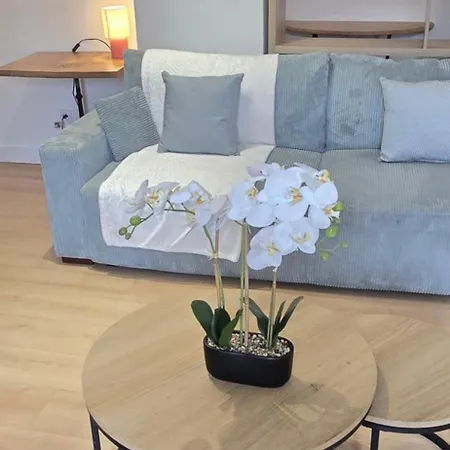 Le Charme Du Sanctuaire 8 Couchages 400m De La Grotte