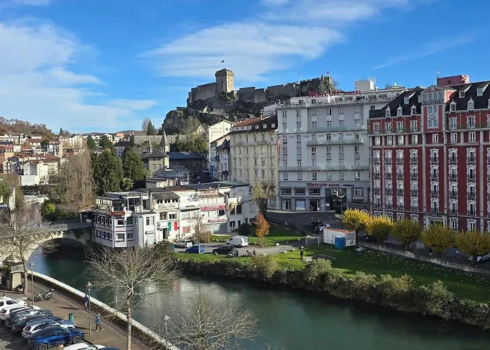 Le Charme Du Sanctuaire 8 Couchages 400m De La Grotte Διαμέρισμα